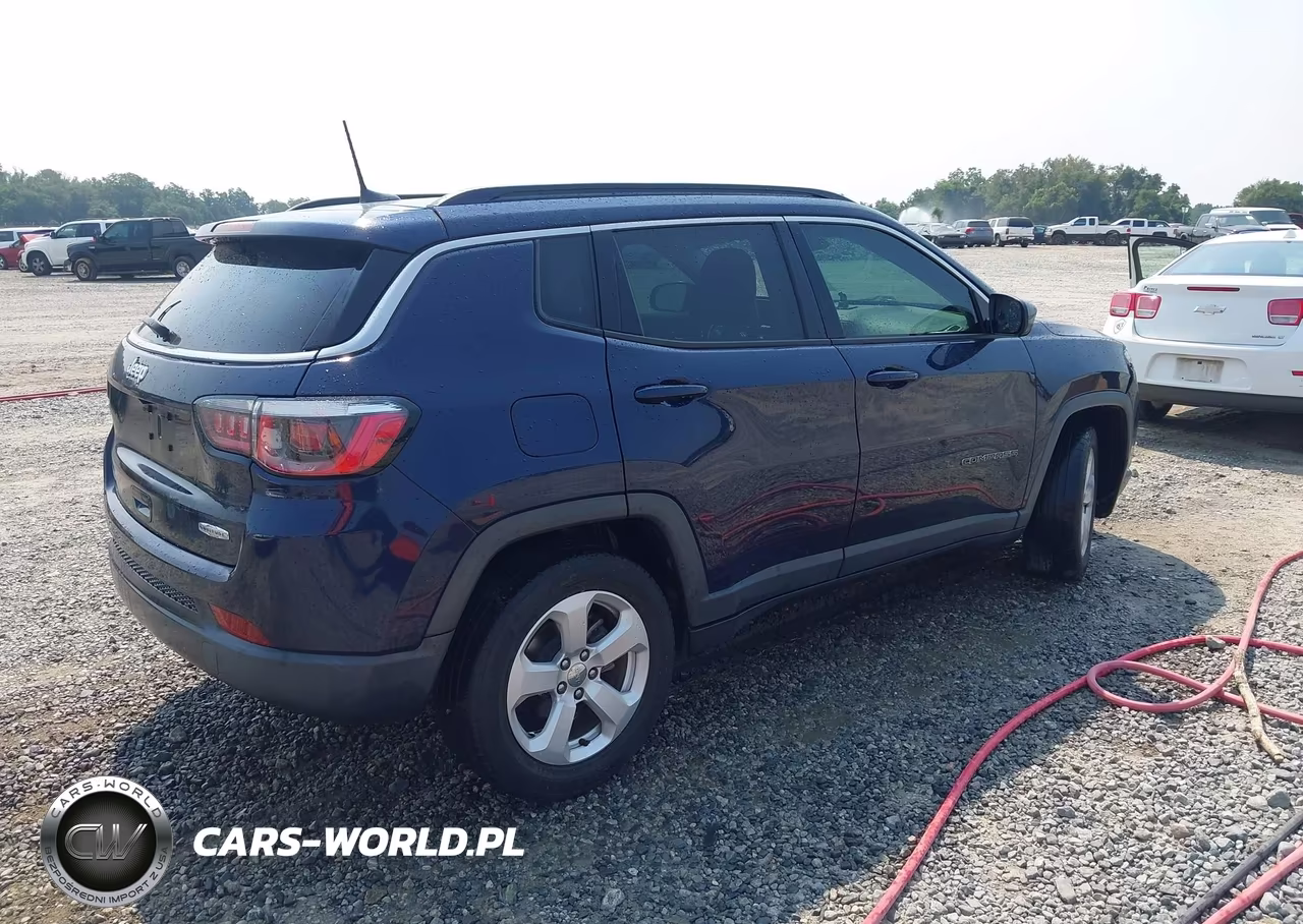 2019 Jeep Compass Latitude Fwd VIN:3C4NJCBB4KT802673 - 4