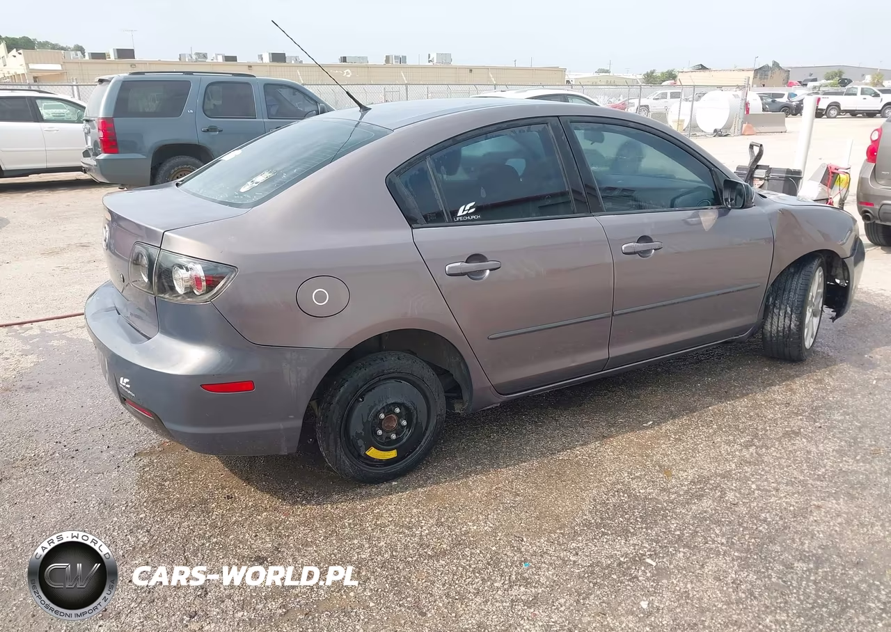 2008 Mazda Mazda3 I Touring Value VIN:JM1BK32FX81141346 - 4
