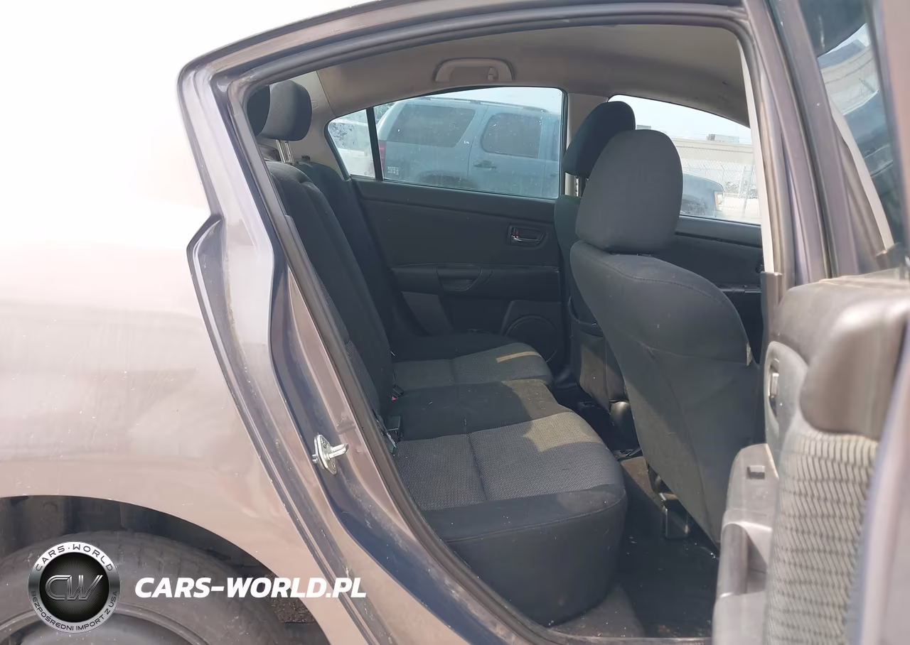 2008 Mazda Mazda3 I Touring Value VIN:JM1BK32FX81141346 - 8