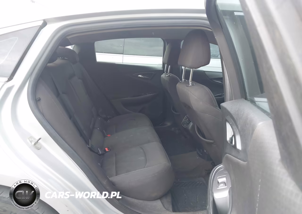 2018 Chevrolet Malibu Lt VIN:1G1ZD5ST6JF215972 - 8
