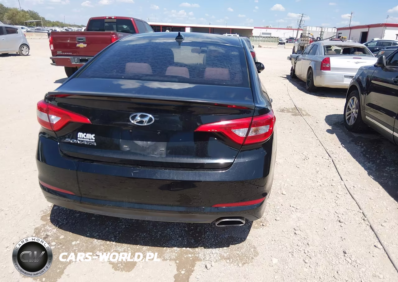 2015 Hyundai Sonata Se VIN:5NPE24AF5FH167816 - 16