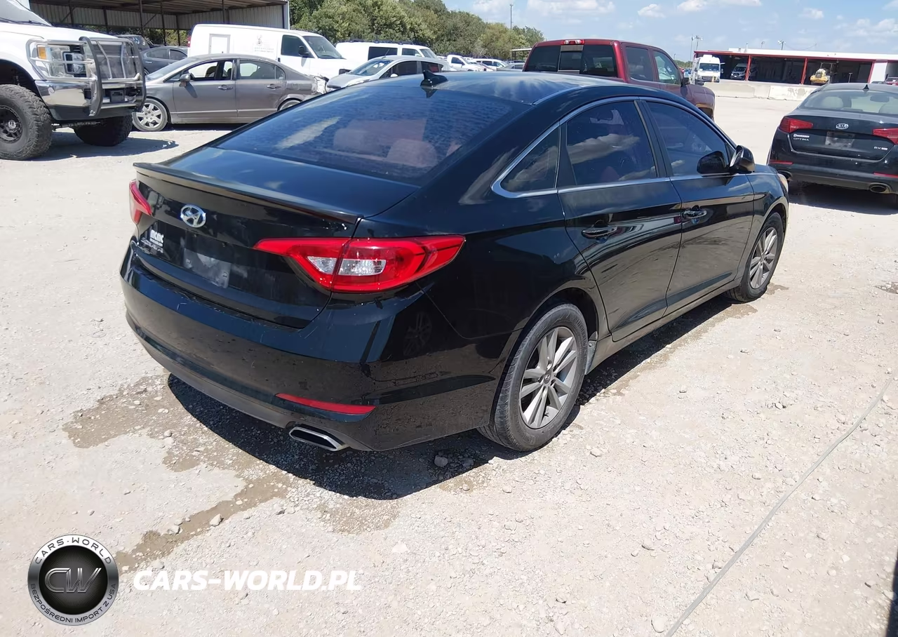 2015 Hyundai Sonata Se VIN:5NPE24AF5FH167816 - 4