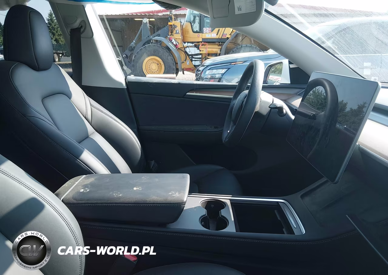 2023 Tesla Model Y Awd-Long Range Dual Motor All-Wheel Drive VIN:7SAYGDEE1PA124123 - 5