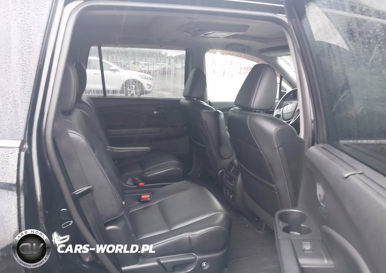 2017 Honda Pilot Elite VIN:5FNYF6H0XHB025946 - 8