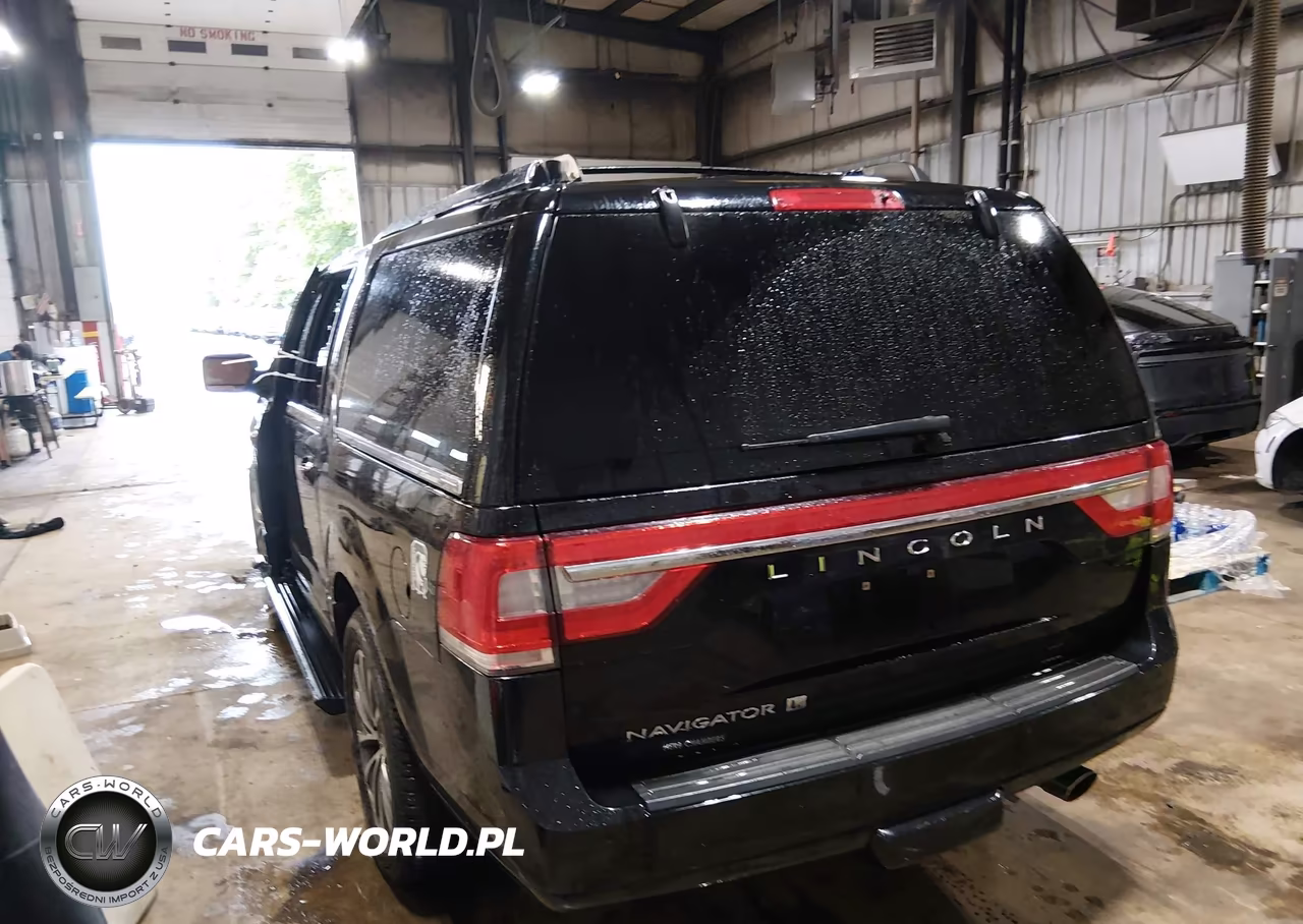 2017 Lincoln Navigator L Select VIN:5LMJJ3JT3HEL05754 - 3