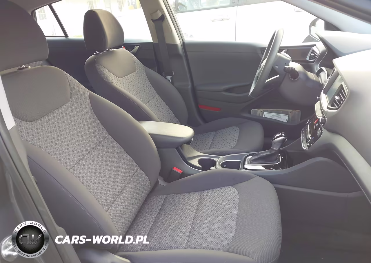 2018 Hyundai Ioniq Hybrid Blue VIN:KMHC65LC9JU076482 - 5
