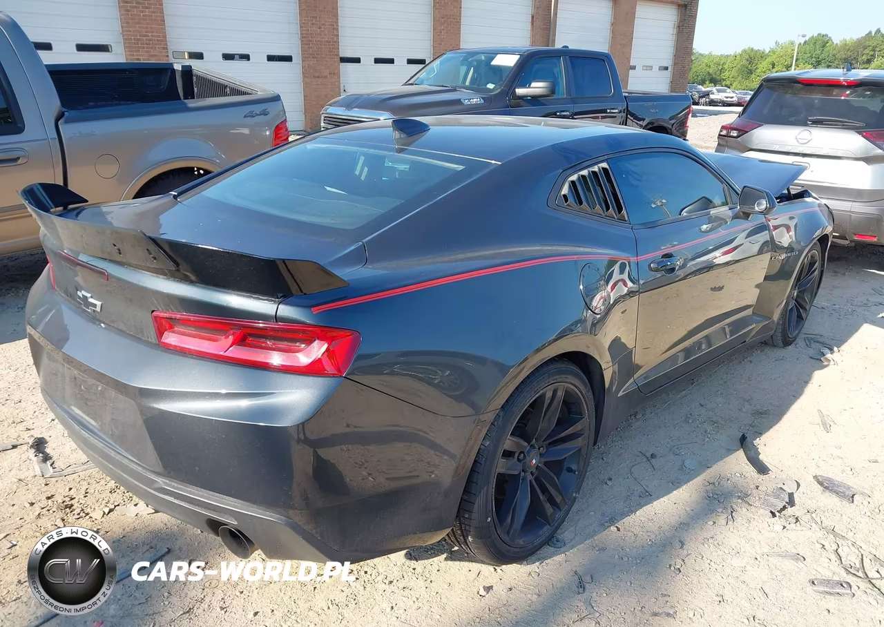 2017 Chevrolet Camaro 1Lt VIN:1G1FB1RS4H0200009 - 4