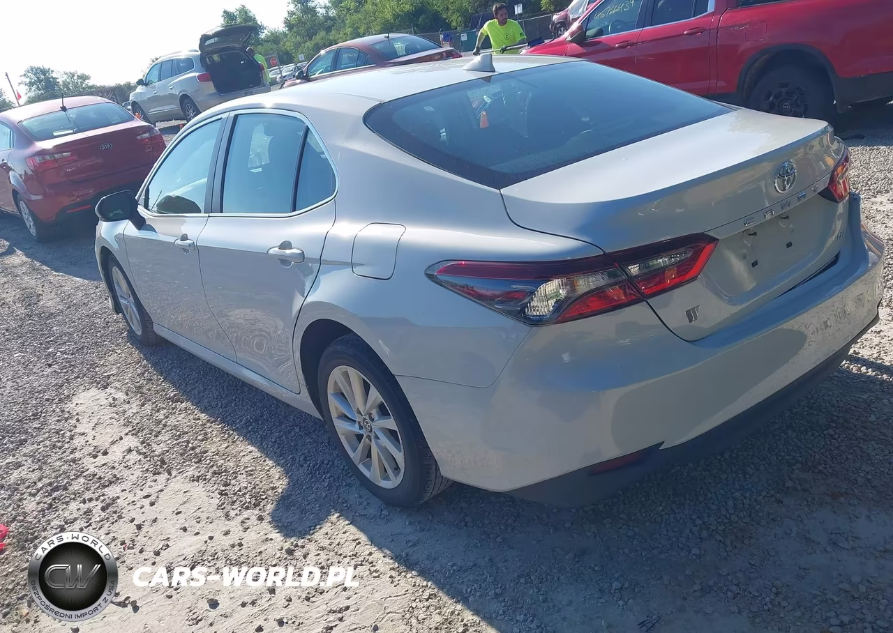 2022 Toyota Camry Le VIN:4T1R11AKXNU054203 - 3