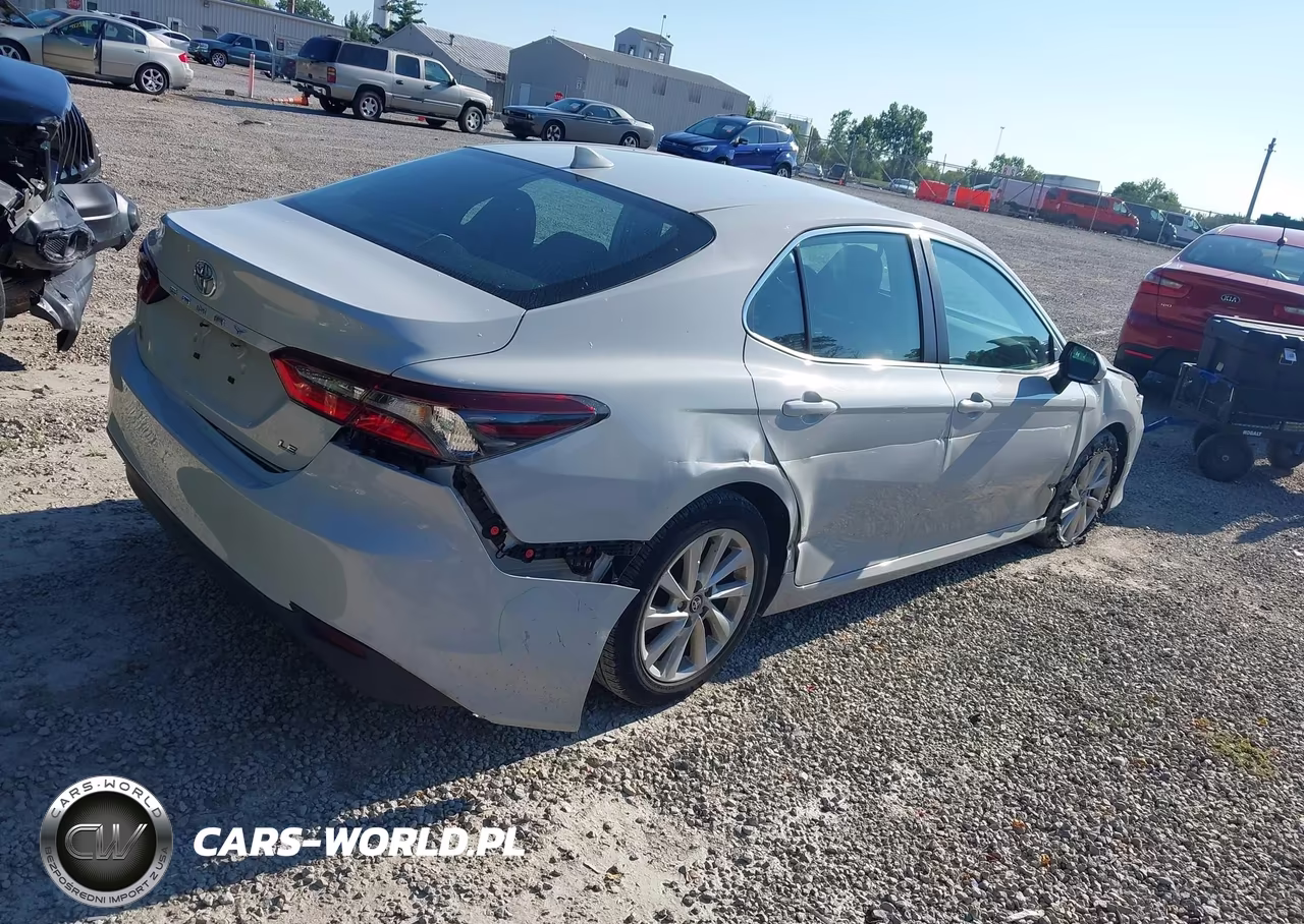 2022 Toyota Camry Le VIN:4T1R11AKXNU054203 - 4