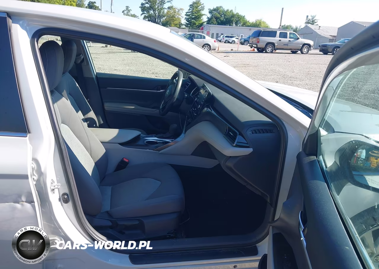 2022 Toyota Camry Le VIN:4T1R11AKXNU054203 - 5