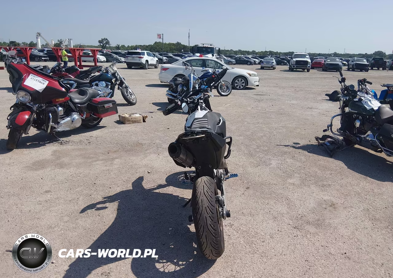 2018 Husqvarna Supermoto 701 VIN:VBKUSV409JM714849 - 6