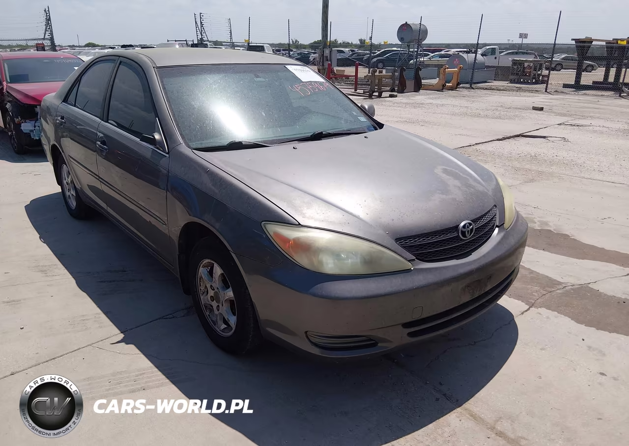 2004 Toyota Camry Le