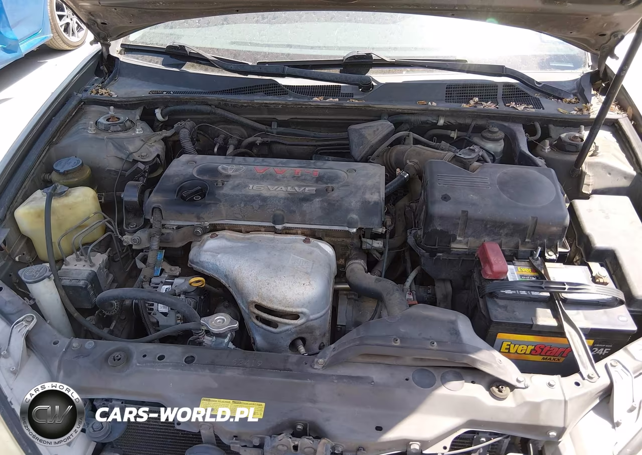 2004 Toyota Camry Le VIN:JTDBE32K640245871 - 10