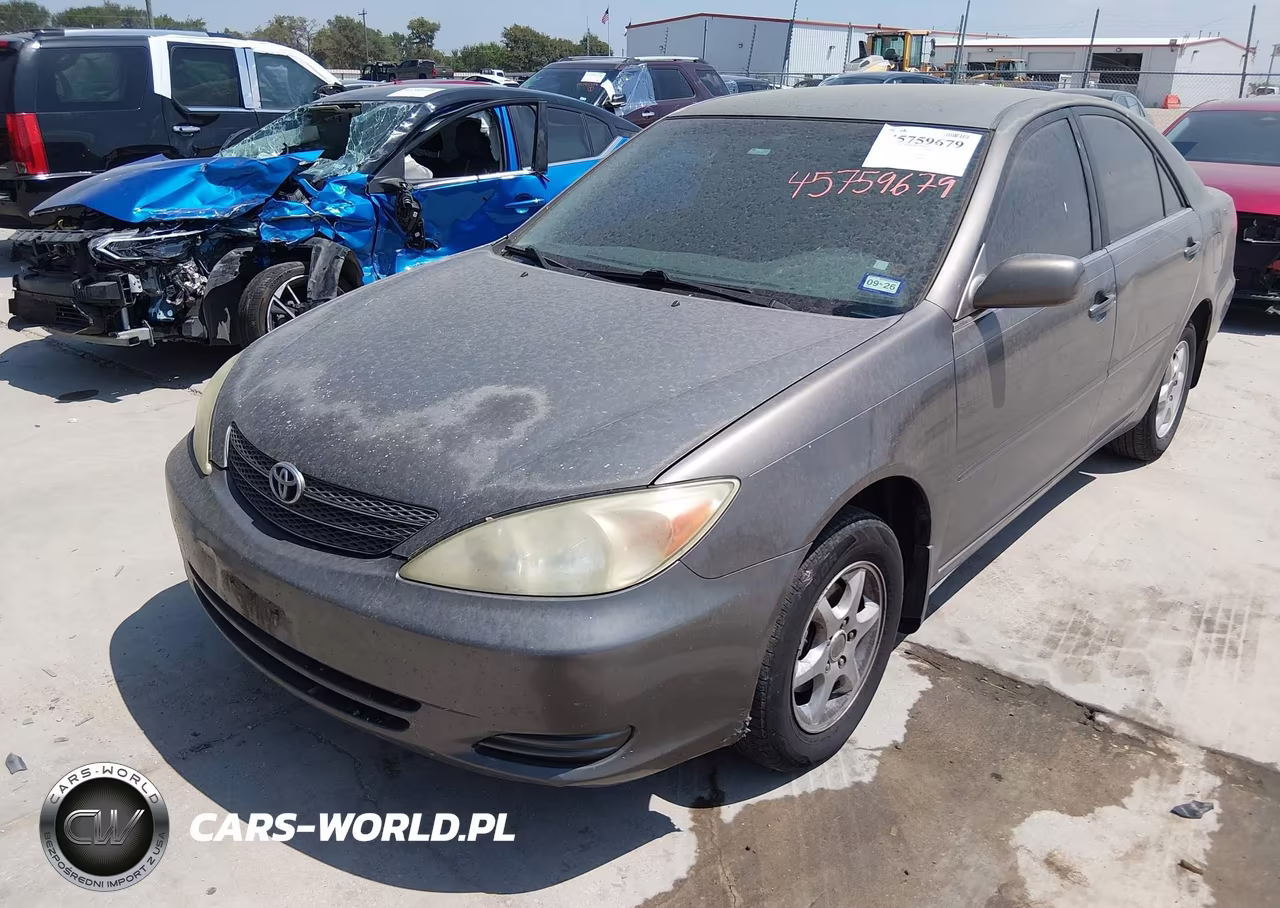 2004 Toyota Camry Le VIN:JTDBE32K640245871 - 2