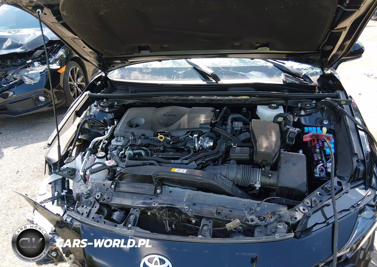 2025 Toyota Camry Le VIN:4T1DAACK2SU143637 - 10