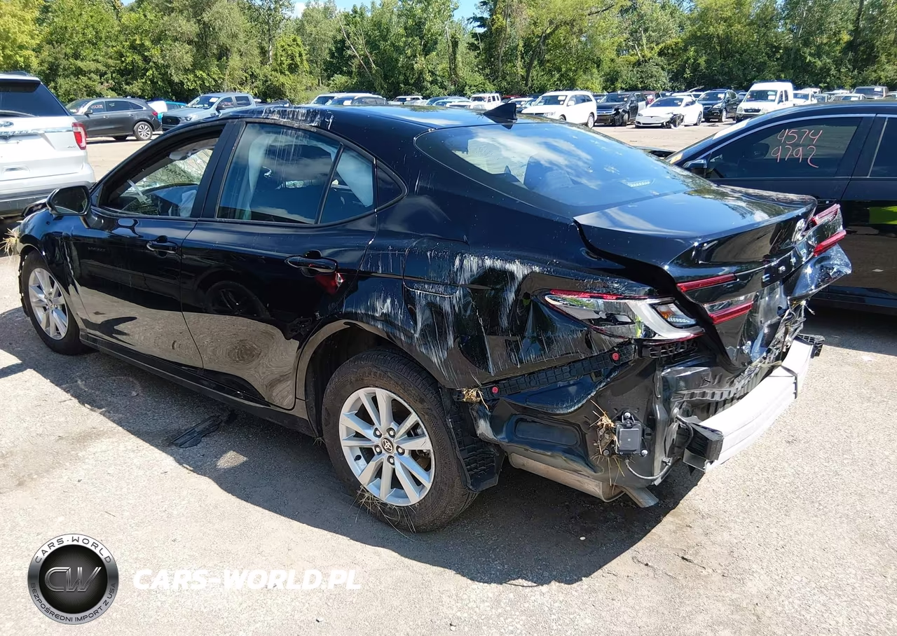 2025 Toyota Camry Le VIN:4T1DAACK2SU143637 - 3