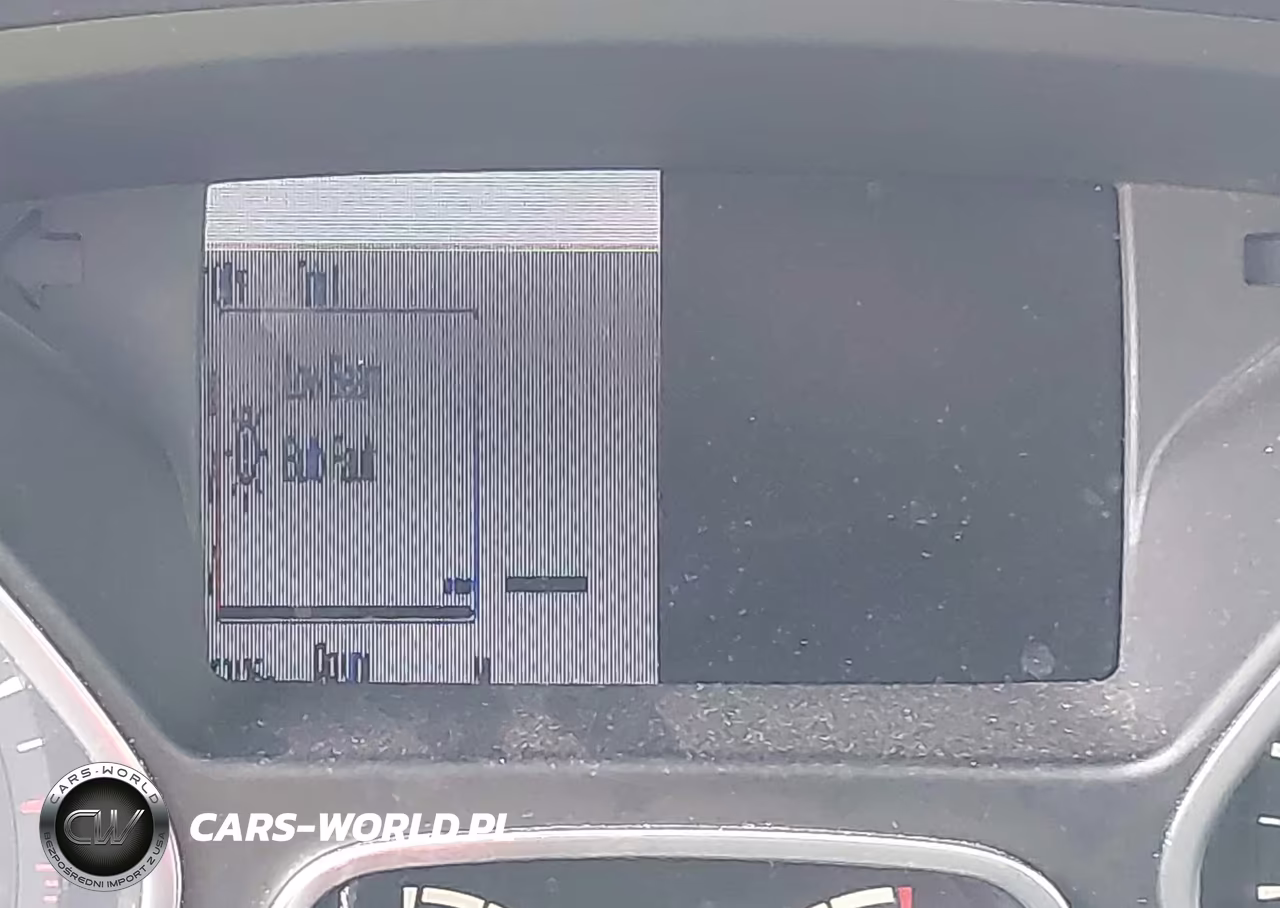2018 Ford Focus Se VIN:1FADP3K26JL326954 - 15