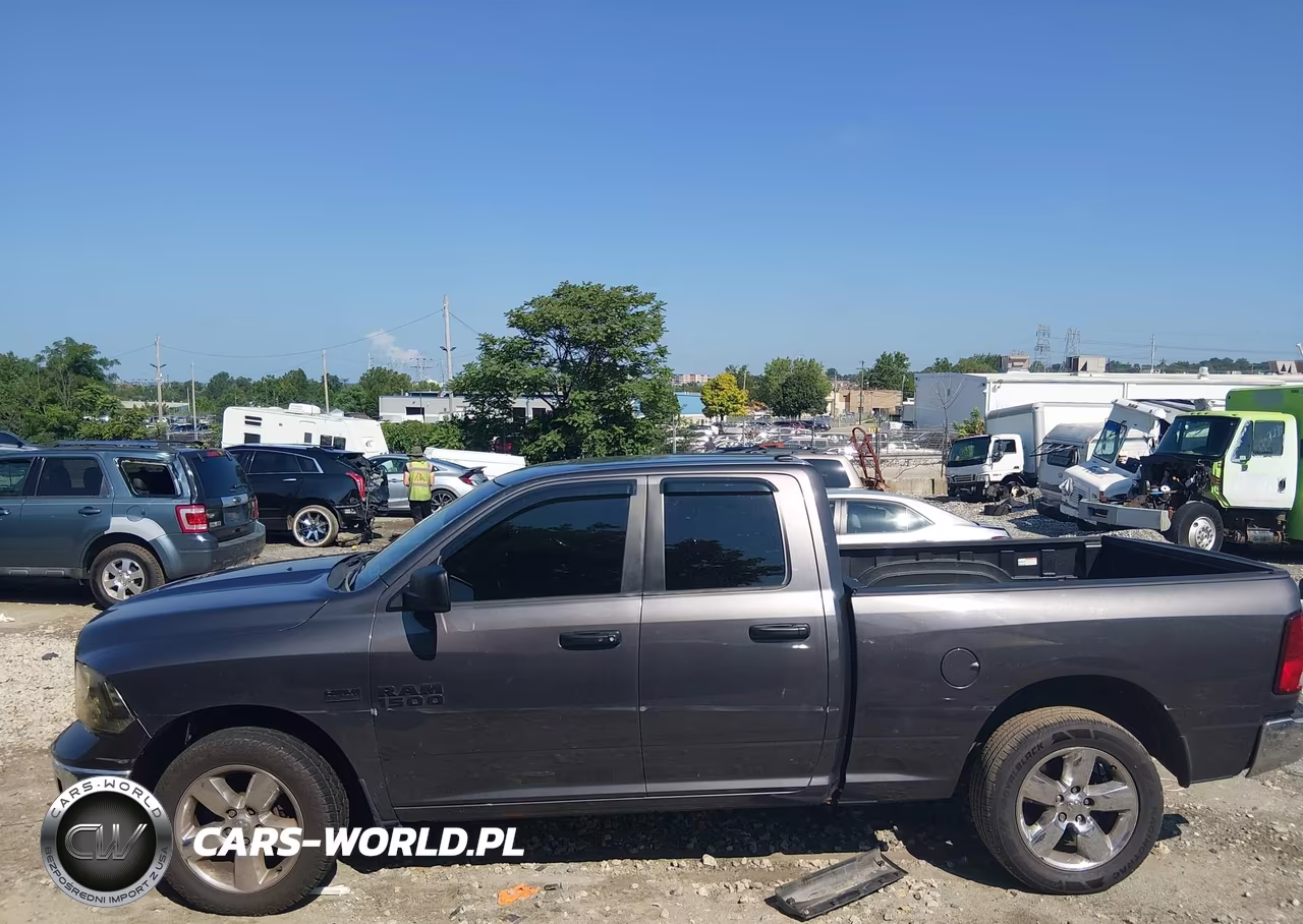 2016 Ram 1500 VIN:1C6RR6GT8GS221058 - 14