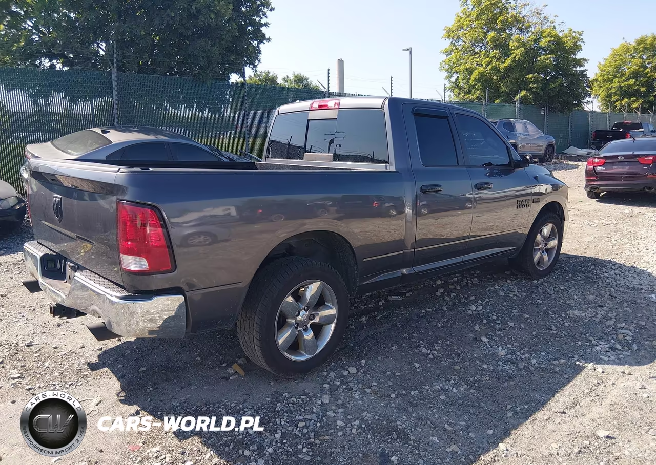 2016 Ram 1500 VIN:1C6RR6GT8GS221058 - 4