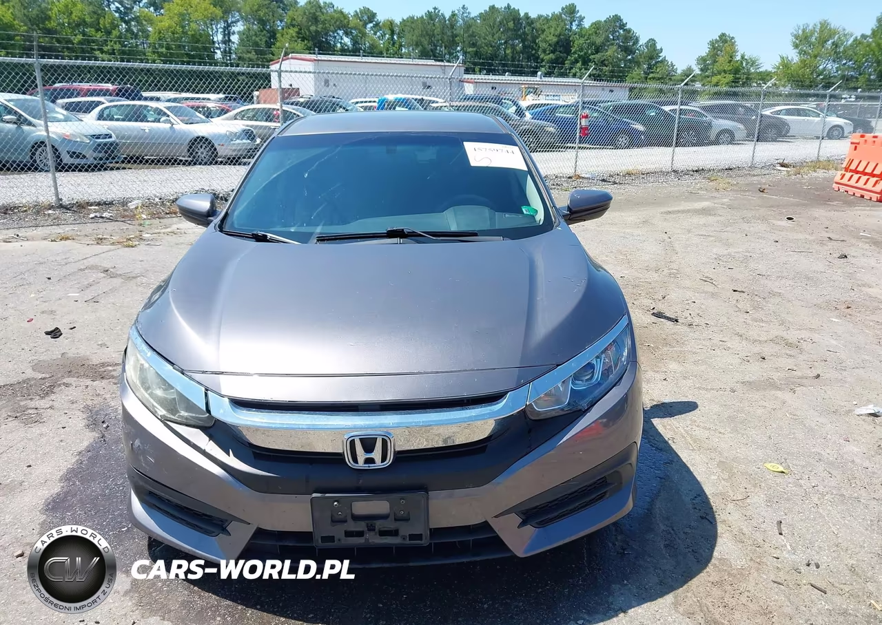 2018 Honda Civic Lx VIN:2HGFC2F5XJH557917 - 12