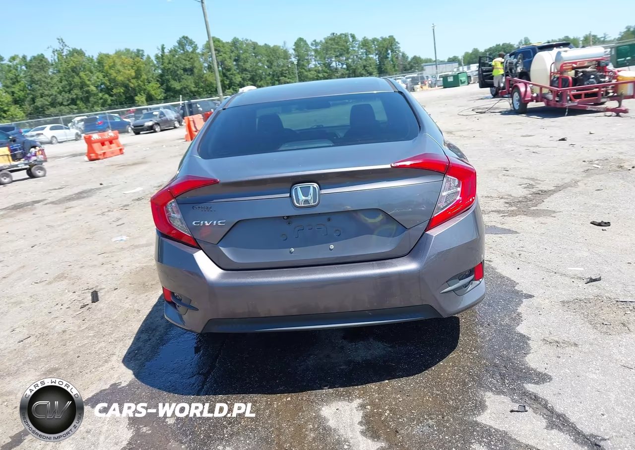 2018 Honda Civic Lx VIN:2HGFC2F5XJH557917 - 16