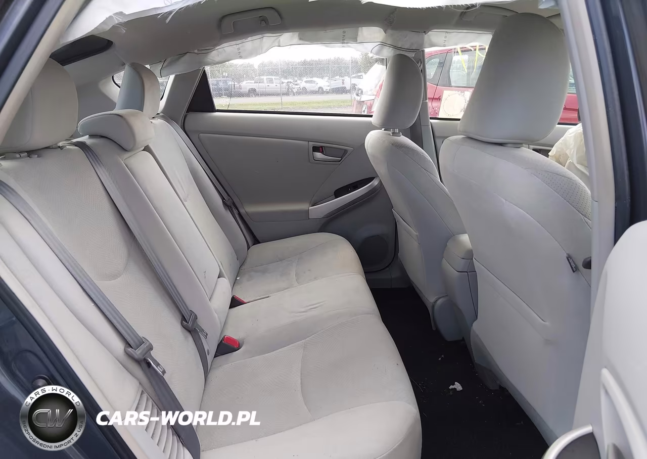 2015 Toyota Prius Three VIN:JTDKN3DU4F1898419 - 8