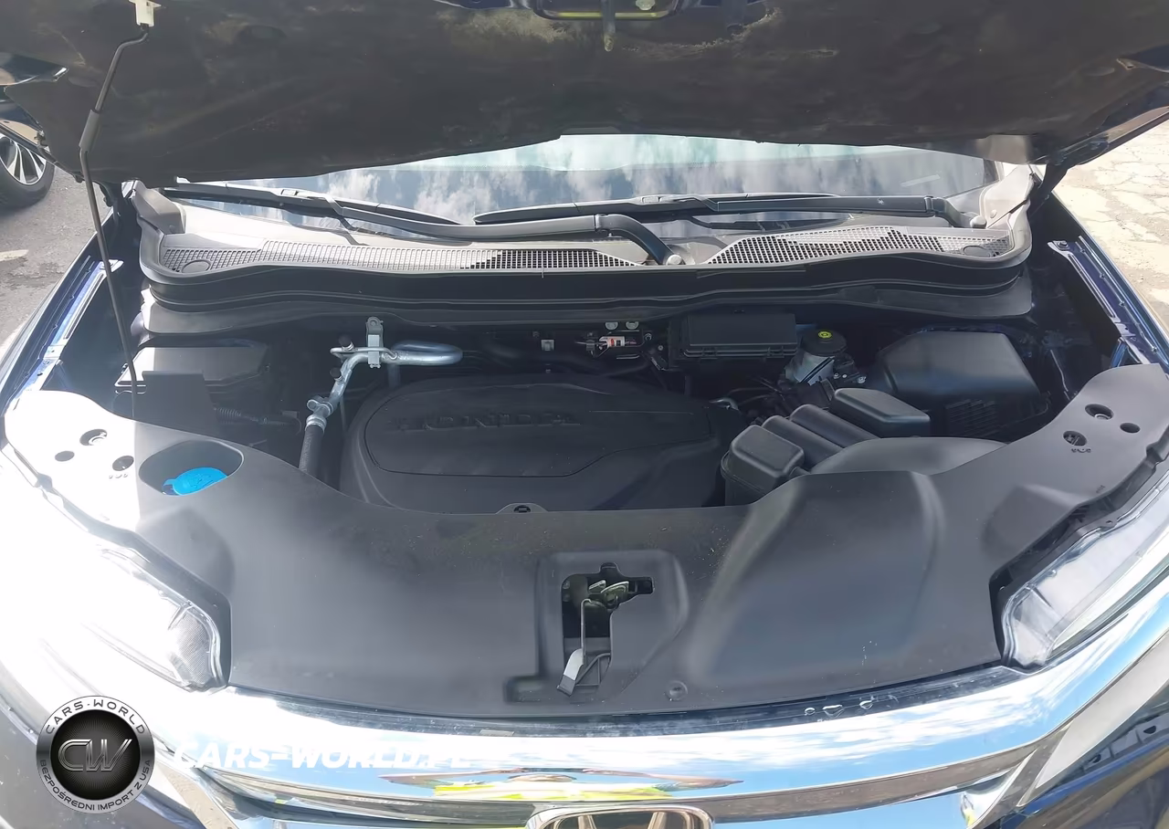 2019 Honda Pilot Touring VIN:5FNYF6H68KB018358 - 10