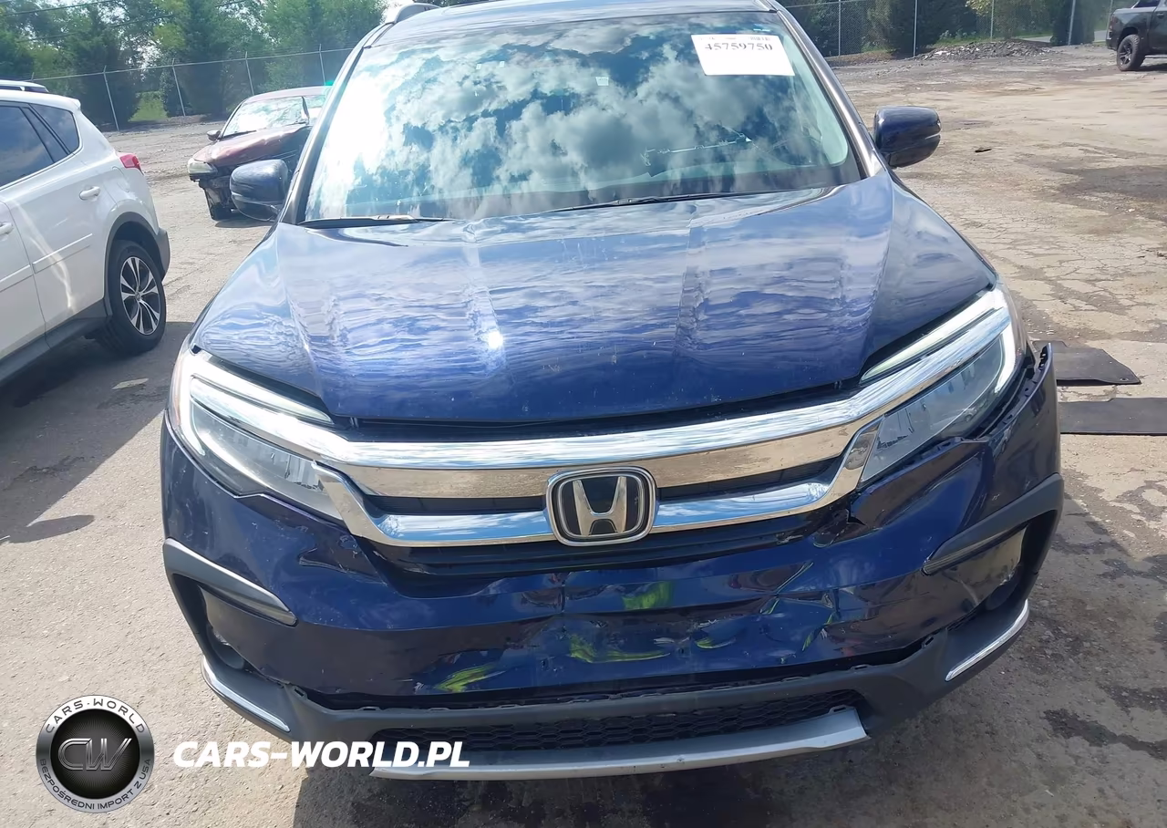 2019 Honda Pilot Touring VIN:5FNYF6H68KB018358 - 6