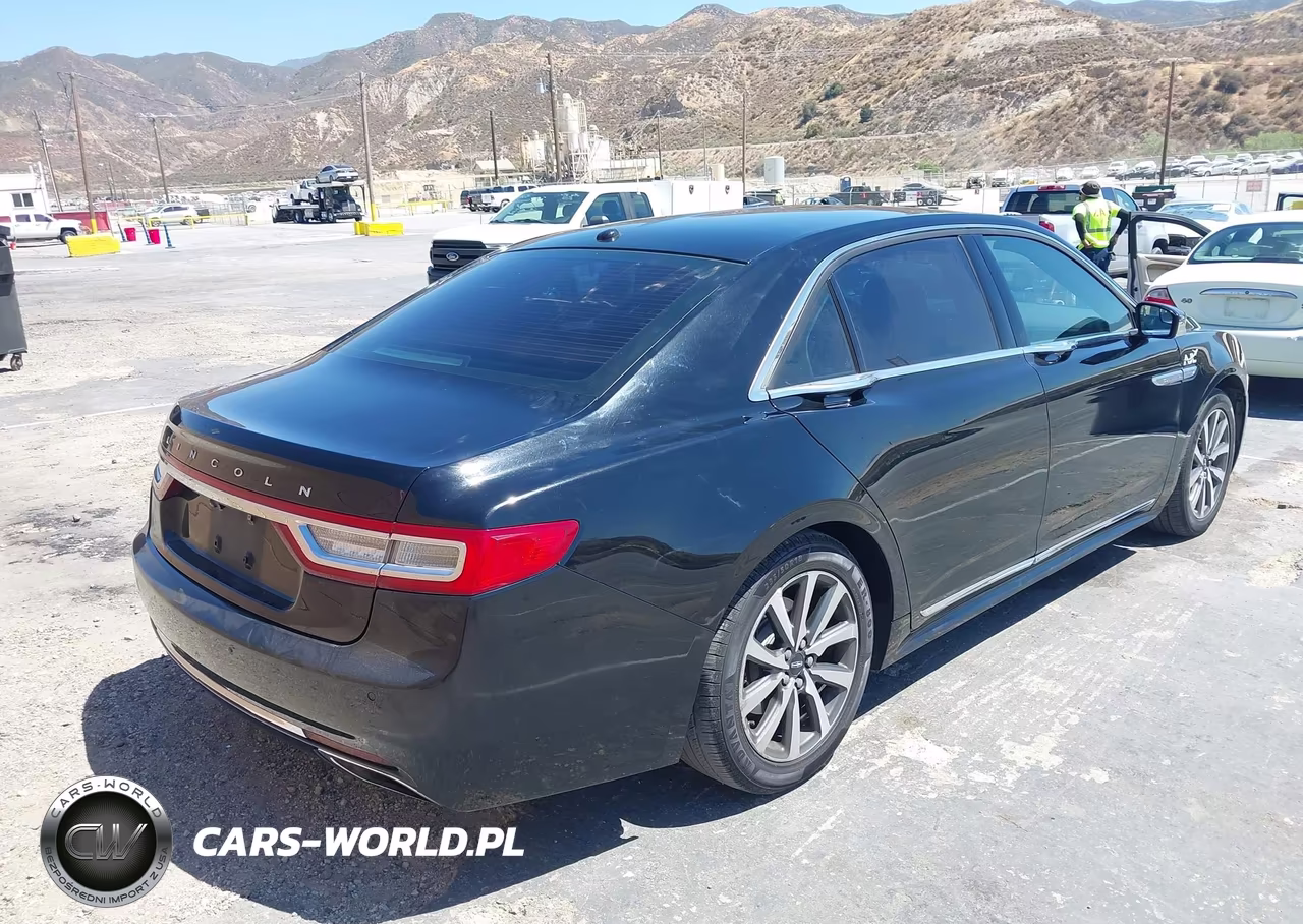 2017 Lincoln Continental Livery VIN:1LN6L9UK3H5617825 - 4
