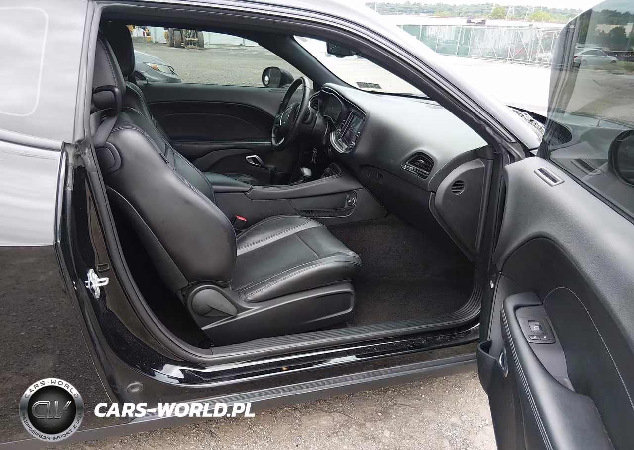2017 Dodge Challenger Sxt Plus VIN:2C3CDZAG4HH594783 - 5