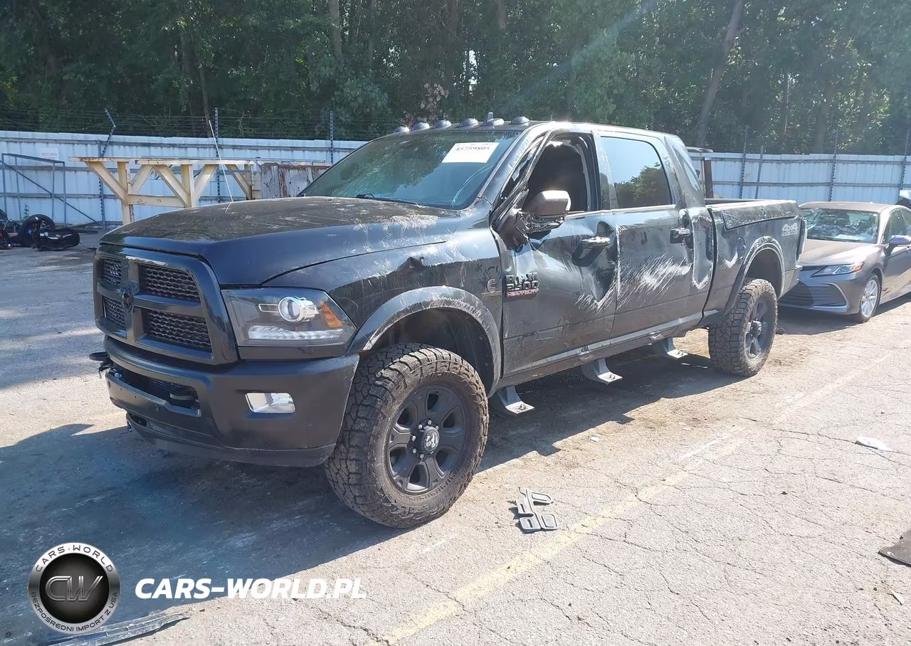 2017 Ram 2500 Laramie 4X4 6'4 Box VIN:3C6UR5NL8HG676010 - 2