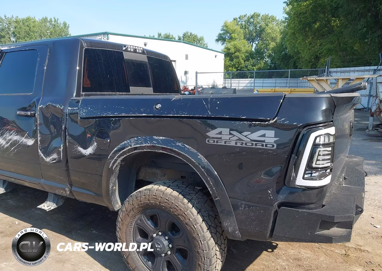 2017 Ram 2500 Laramie 4X4 6'4 Box VIN:3C6UR5NL8HG676010 - 6