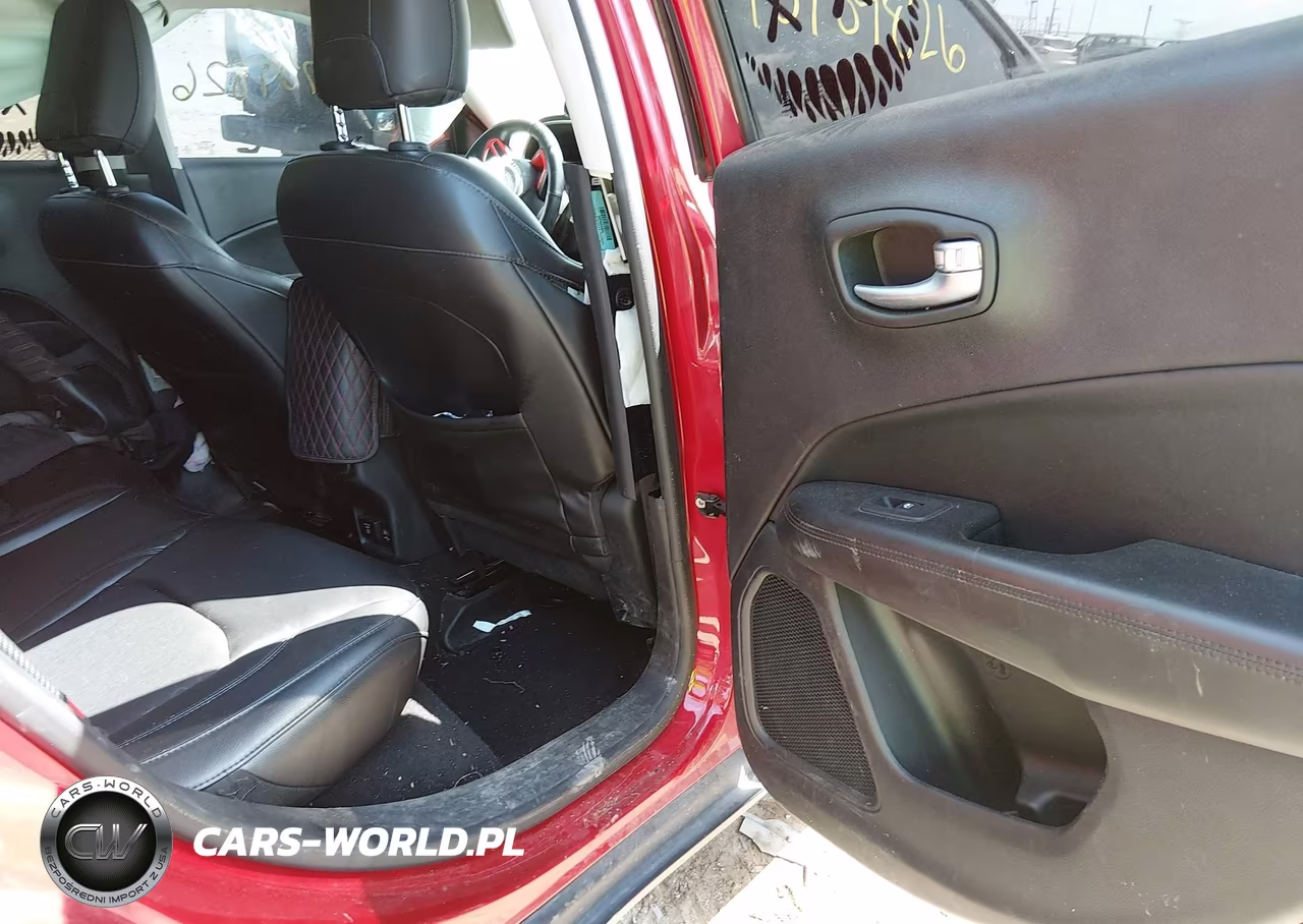 2018 Jeep Compass Altitude 4X4 VIN:3C4NJDBBXJT401486 - 8