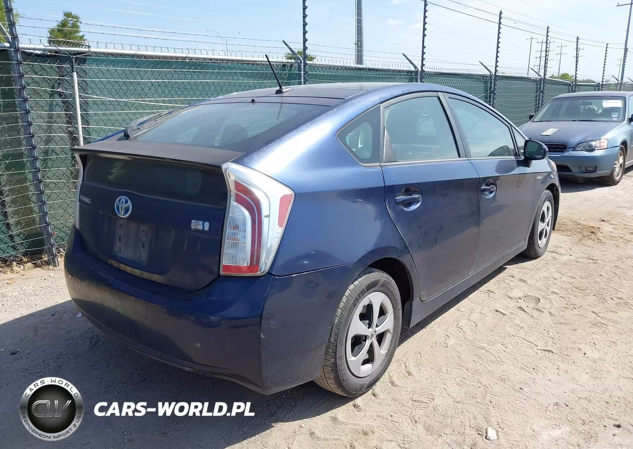 2014 Toyota Prius Four VIN:JTDKN3DUXE1763234 - 4
