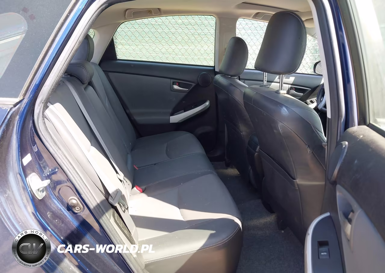 2014 Toyota Prius Four VIN:JTDKN3DUXE1763234 - 8
