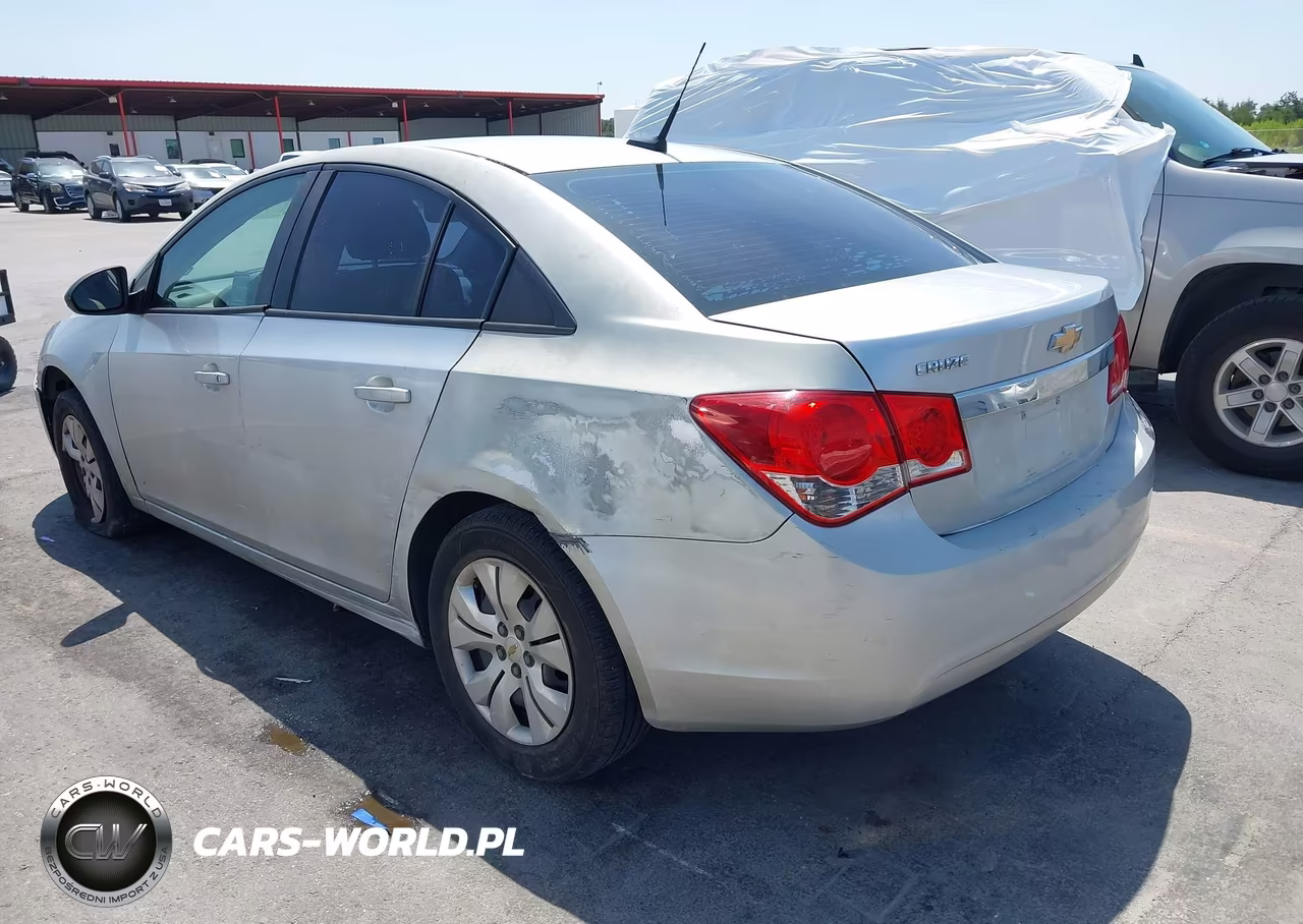 2014 Chevrolet Cruze Ls Auto VIN:1G1PA5SGXE7454556 - 3