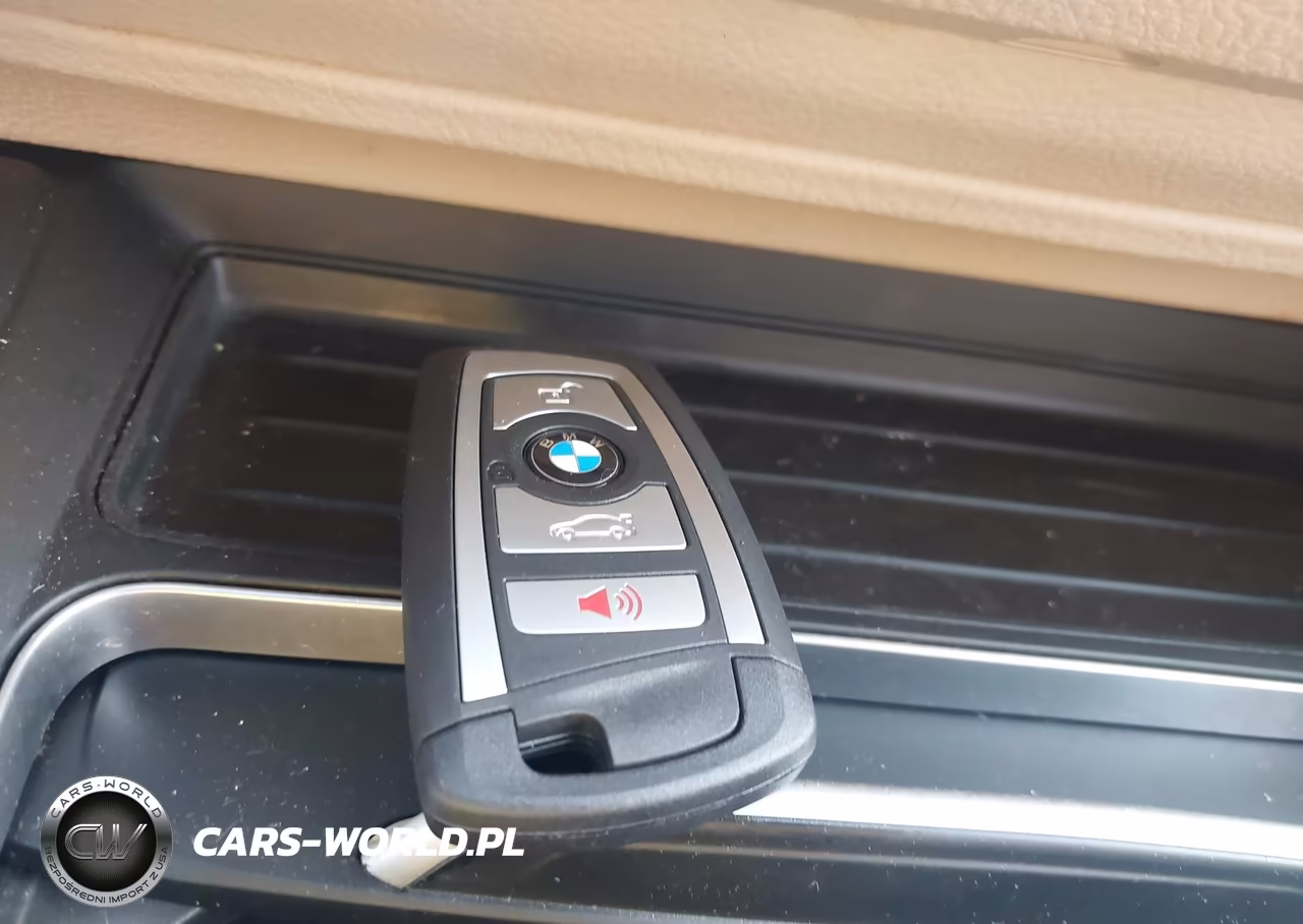 2016 BMW 328I VIN:WBA8E9G57GNU29348 - 11
