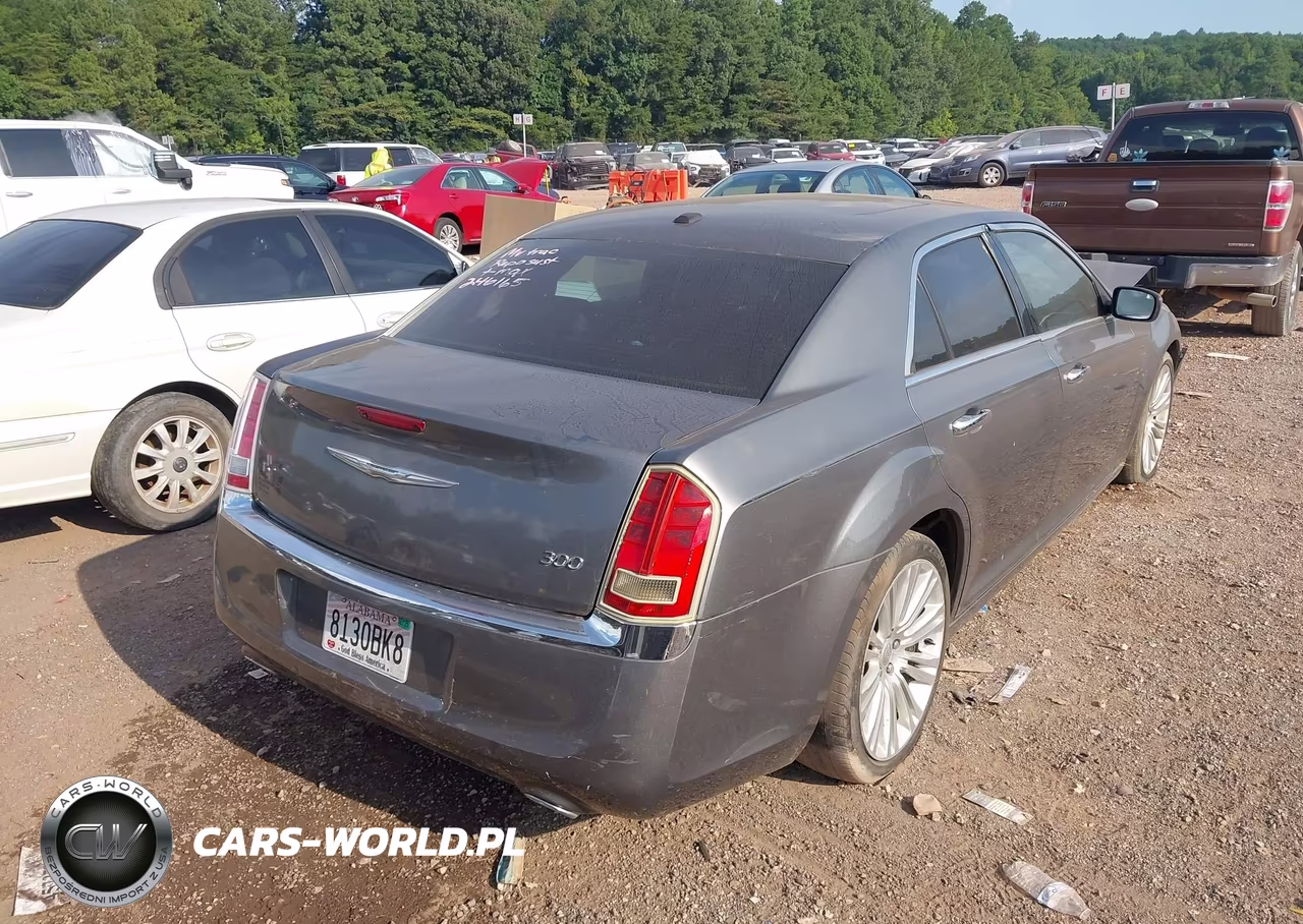 2012 Chrysler 300 Limited VIN:2C3CCACG0CH246165 - 4