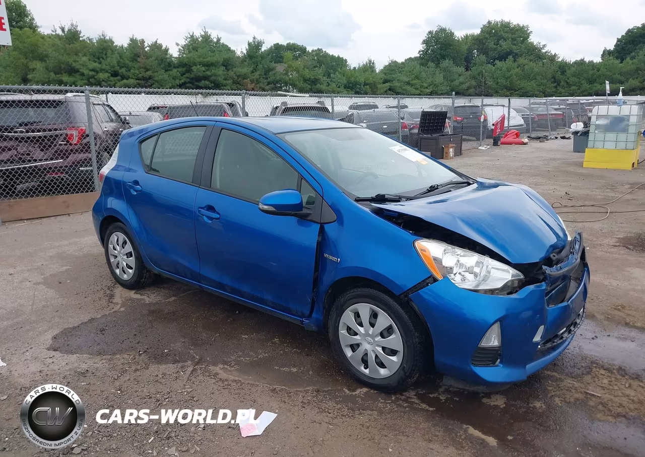 2014 Toyota Prius C Two – zdjęcie 1 z 16