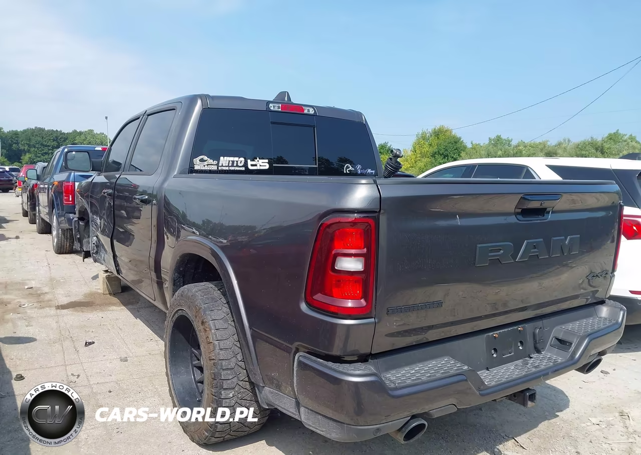 2026 Ram 1500 Big Horn 4X4 5'7 Box VIN:1C6SRFFP0TN241920 - 3