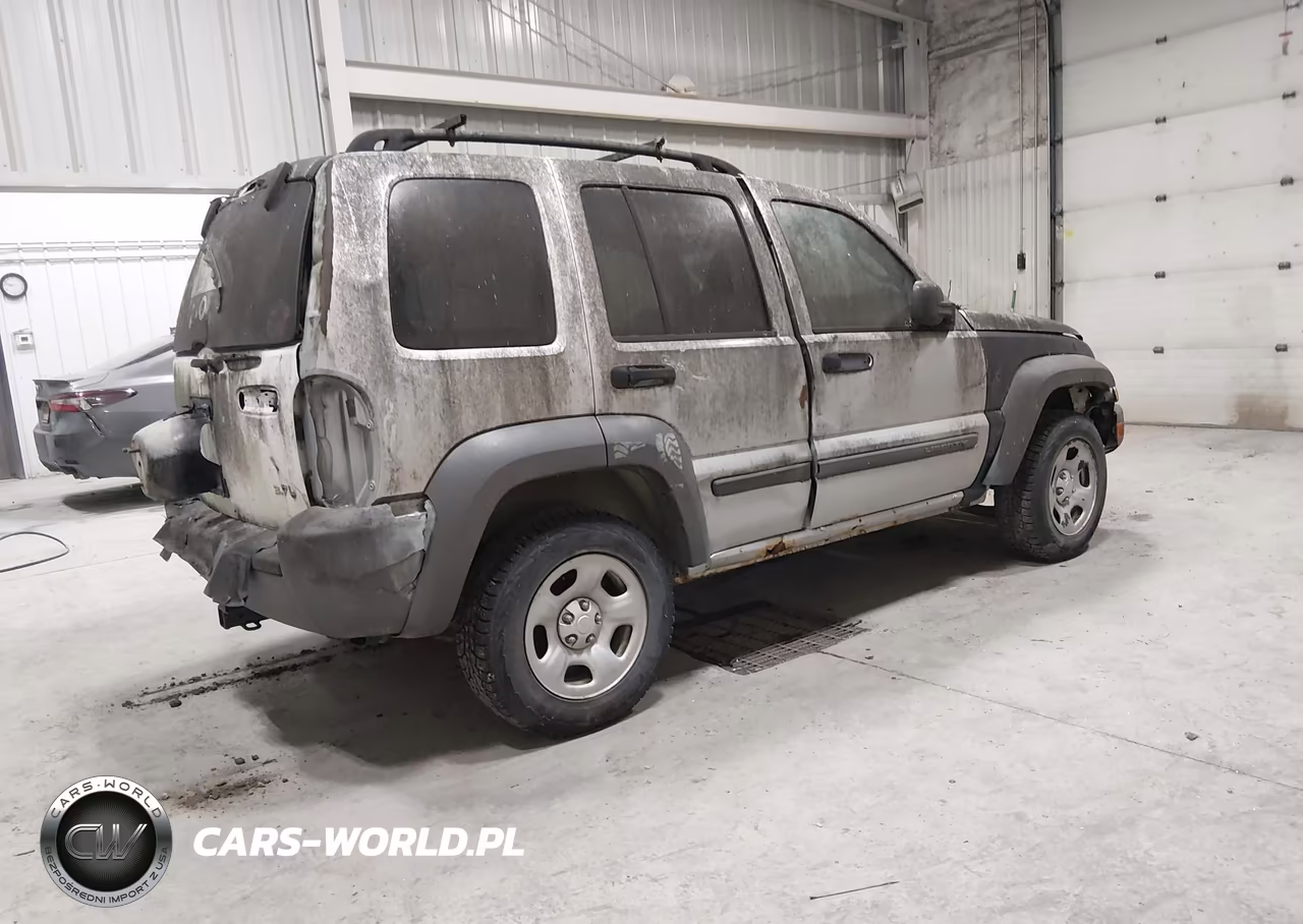 2005 Jeep Liberty Sport VIN:1J4GL48K75W668542 - 4