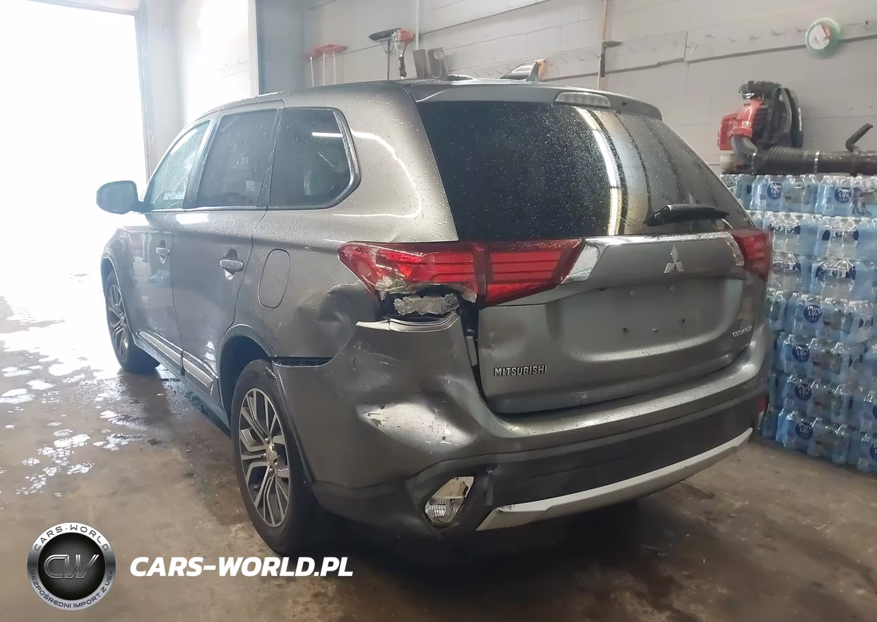 2018 Mitsubishi Outlander Es VIN:JA4AZ3A34JZ053053 - 3