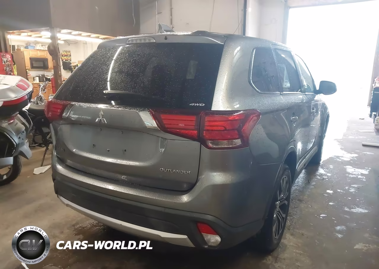 2018 Mitsubishi Outlander Es VIN:JA4AZ3A34JZ053053 - 4
