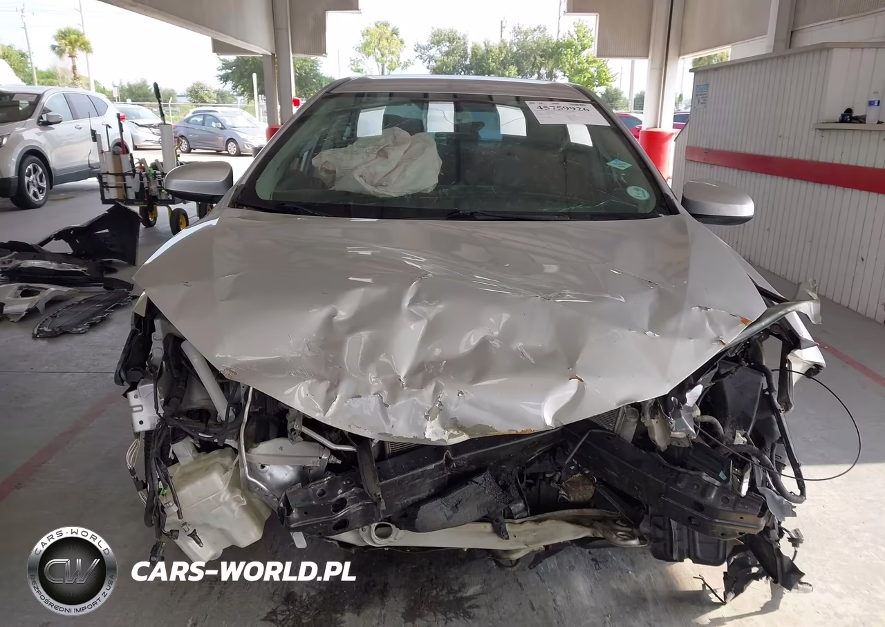 2015 Toyota Corolla Le VIN:2T1BURHE5FC318406 - 13