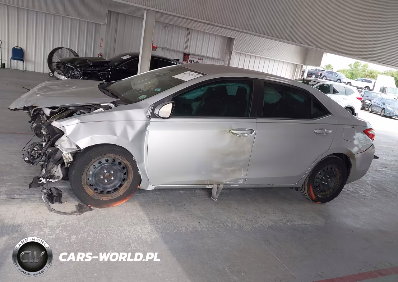 2015 Toyota Corolla Le VIN:2T1BURHE5FC318406 - 15