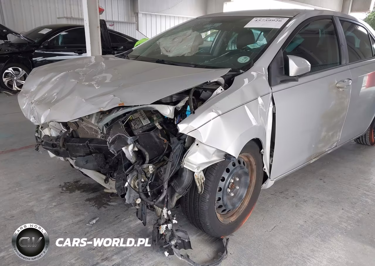 2015 Toyota Corolla Le VIN:2T1BURHE5FC318406 - 6