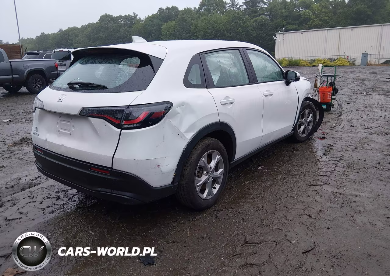 2025 Honda Hr-V Awd Lx VIN:3CZRZ2H33SM762191 - 4