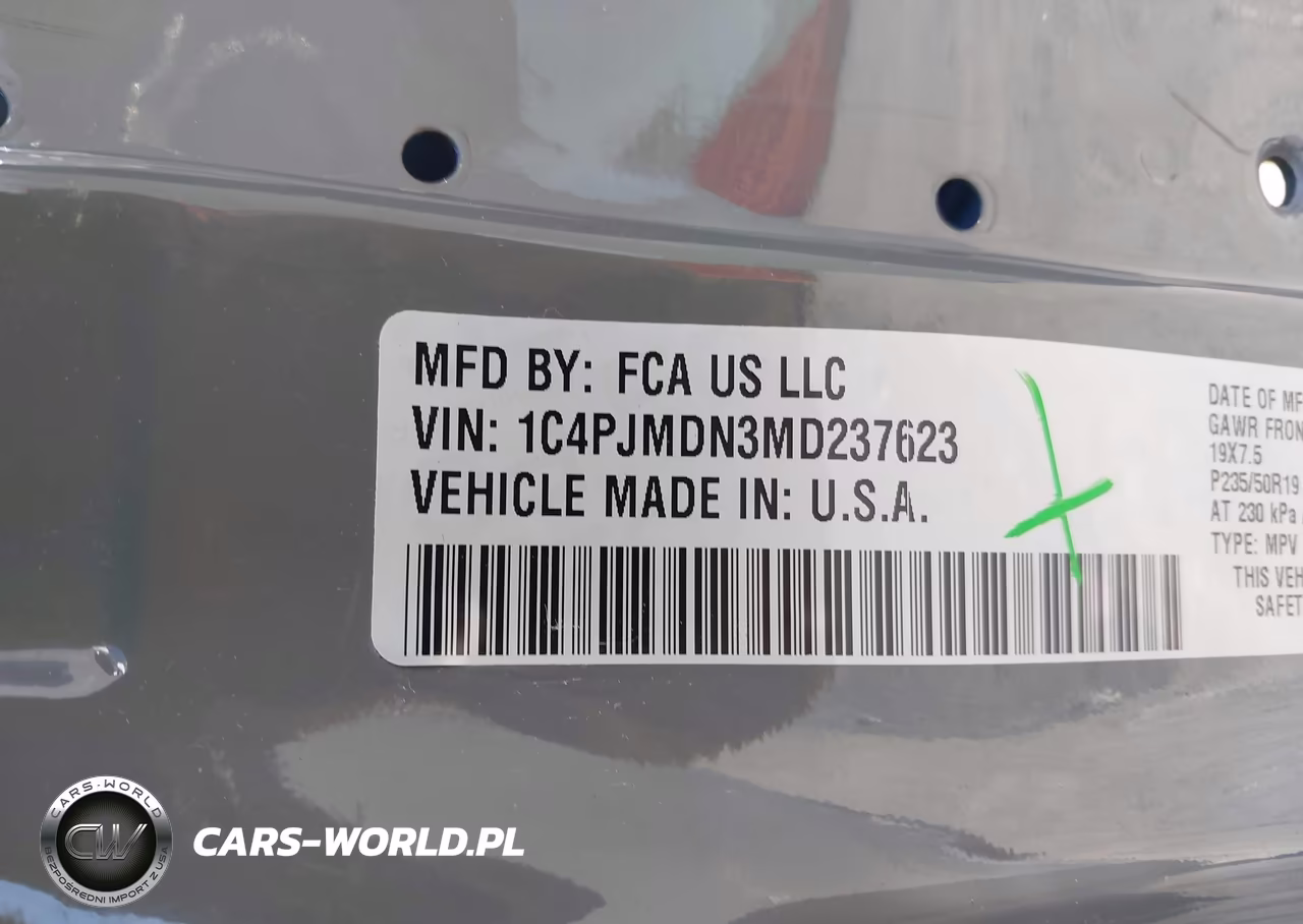 2021 Jeep Cherokee Limited 4X4 VIN:1C4PJMDN3MD237623 - 9
