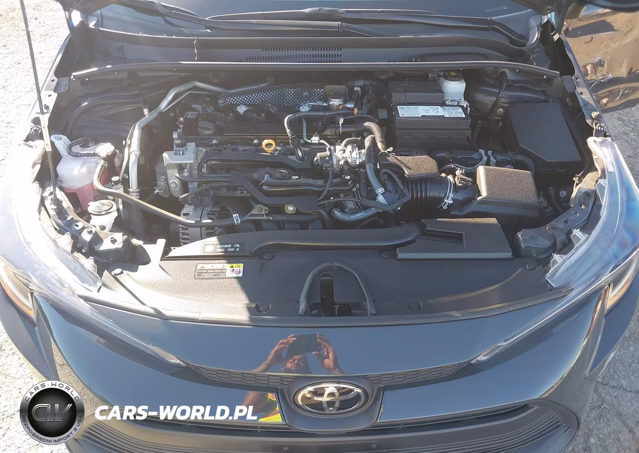 2024 Toyota Corolla Le VIN:5YFB4MDE8RP170507 - 10