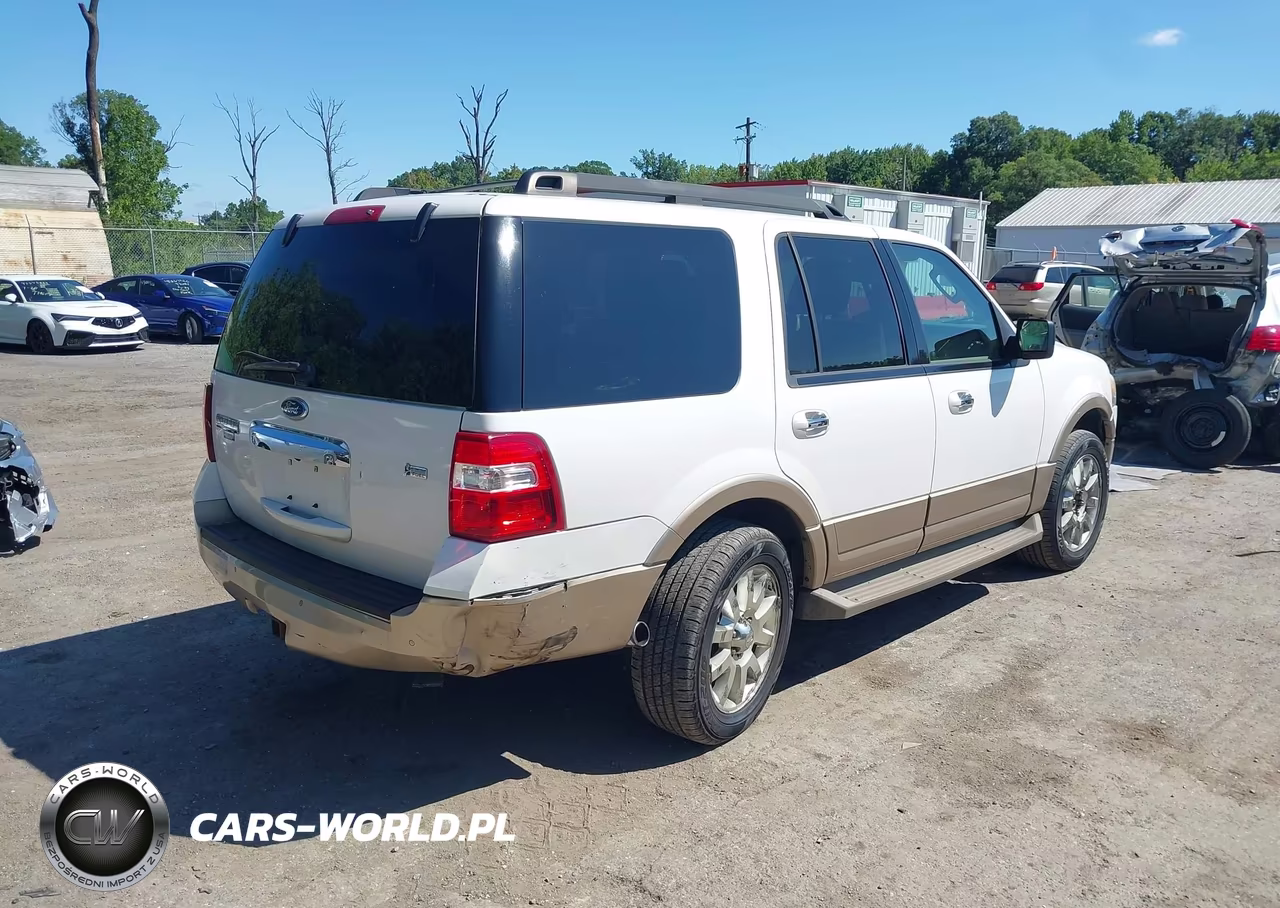 2011 Ford Expedition Xlt VIN:1FMJU1J54BEF45340 - 4